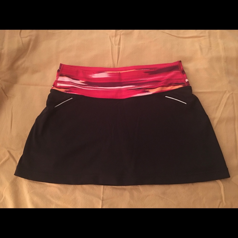 Athleta Relay Skort-Black